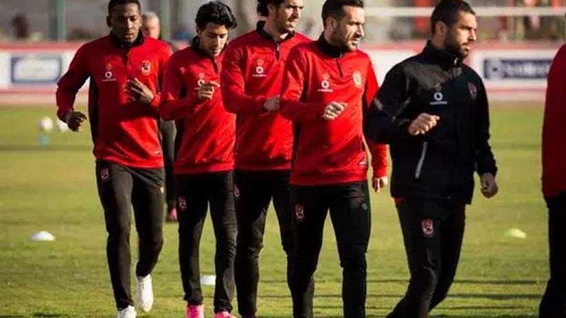 طارق عبد العزيز يشرف