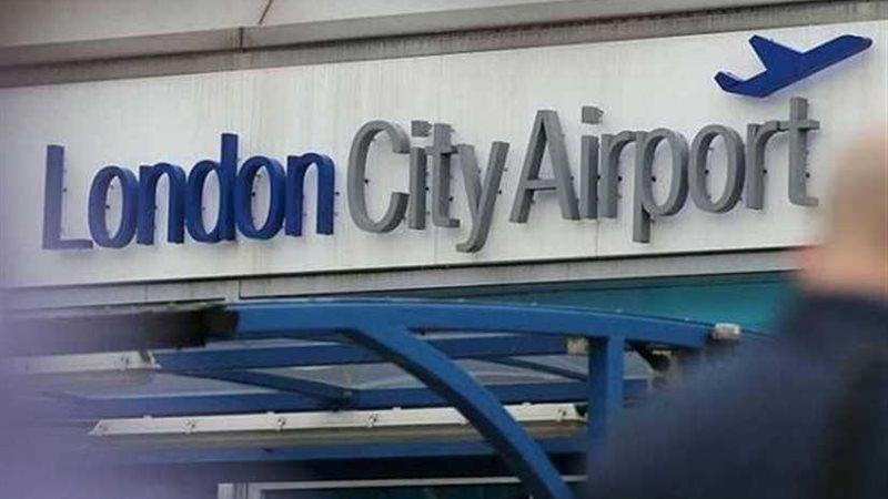 إعادة فتح مطار لندن