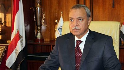 محافظ قنا يتفقد مستشفي الحميات ووحدة المناظير بعد تطويرها