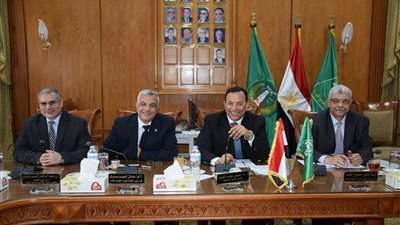 رئيس جامعة المنوفية: نهتم بالأنشطة الطلابية.. وعقوبات رادعة لمن يتجاوز