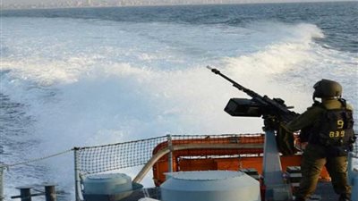 الاحتلال الإسرائيلي يطلق النار على مراكب الصيادين الفلسطينيين فى غزة