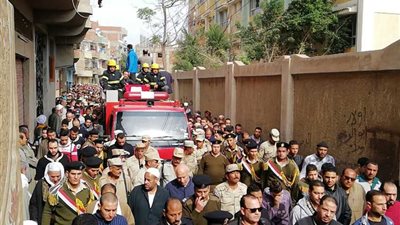 أهالي الغربية يشيعون جنازة اثنين من شهداء 