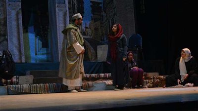 عرض مسرحية كأنك تراه على مسرح بثقافة الأقصر