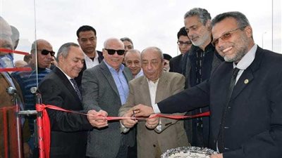 محافظ بورسعيد يفتتح شاطئ المهندسين