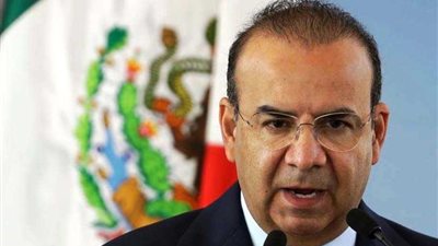 نجاة وزير الداخلية المكسيكي من حادث تحطم طائرة عسكرية