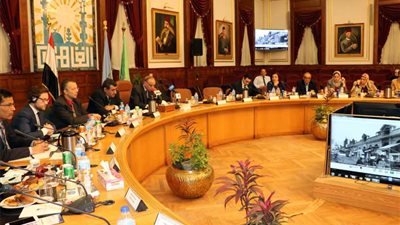 محافظ القاهرة يستعرض ملامح 