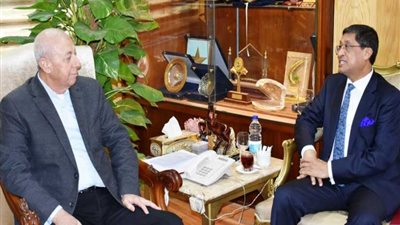 السفير الهندي يشارك في احتفال تعامد الشمس بأسوان‎