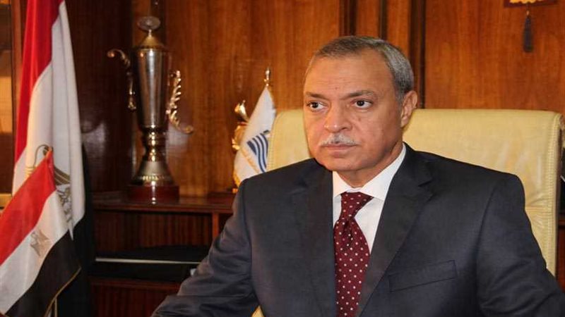 تدريب 464 معلمًا