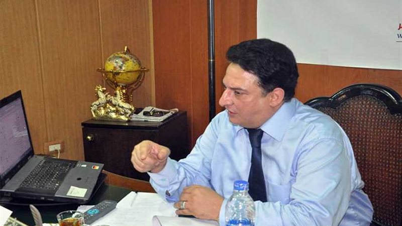 طارق محمود : عبد