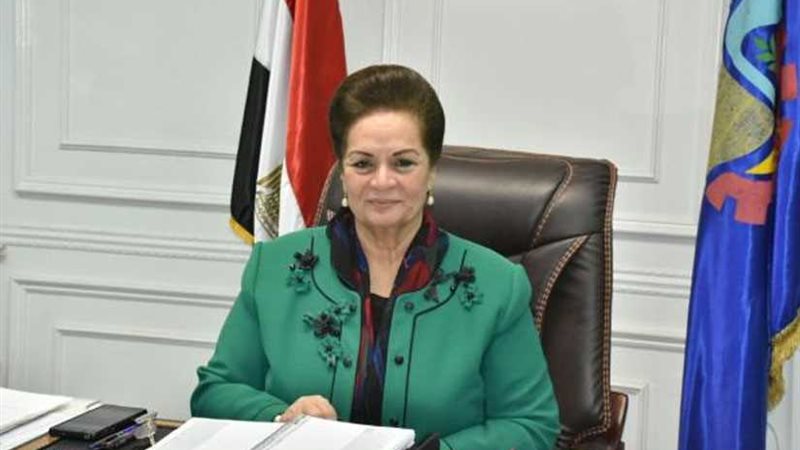 محافظ البحيرة يفتتح