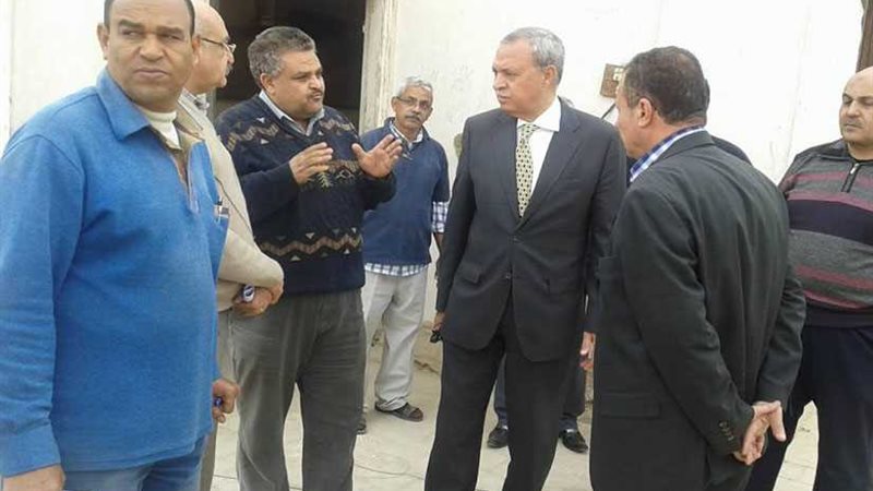 محافظ قنا يتفقد أعمال