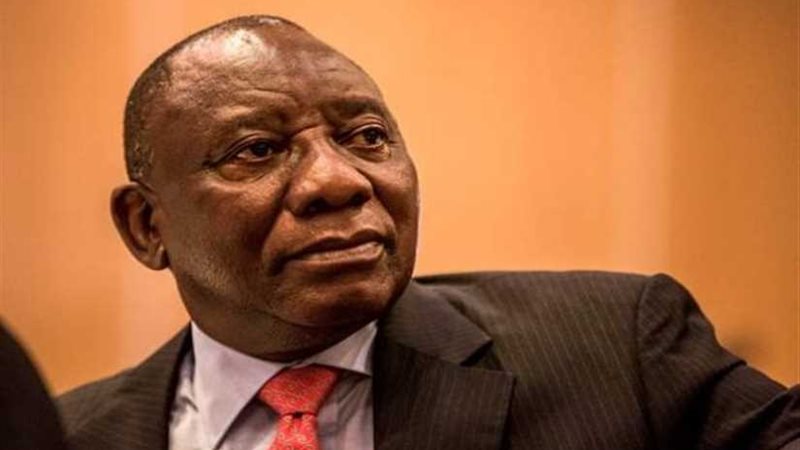 سيريل رامافوسا يؤدي