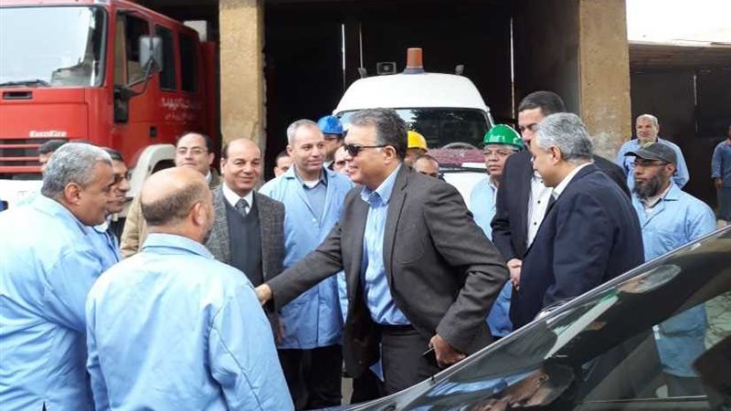 بالصور.. وزير النقل