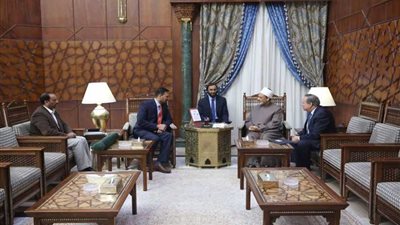 شيخ الأزهر يستقبل الملحق العسكري لسفارة باكستان