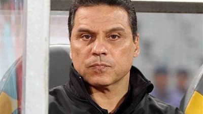 البدري يخصص فقرة لتسديد الضربات الثابتة فى مران الأهلى