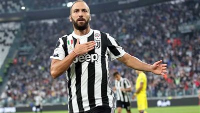 يوفنتوس يفوز على تورينو بهدف نظيف وينتزع صدارة الدوري