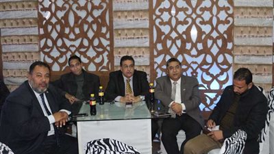 معلمو الجيزة تكرم مديري الإدارات التعليمية وتؤيد السيسي