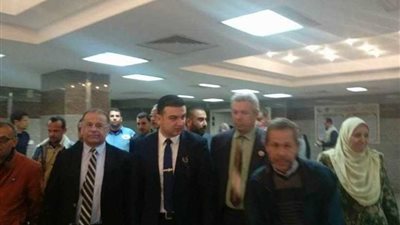 حملة مفاجئة للرقابة الإدارية على مستشفيات جامعة طنطا لتفقد المصاعد