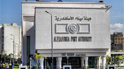 فتح بوغازي الاسكندرية والدخيلة بعد هدوء سرعة الرياح