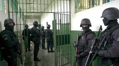 سجناء يحتجزون حراسا رهائن خلال عصيان في البرازيل