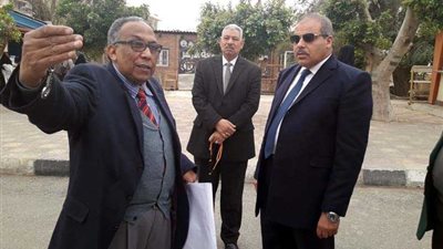 رئيس جامعة الأزهر يتفقد كليات البنات لإنشاء بوابة جديدة لتخفيف الزحام