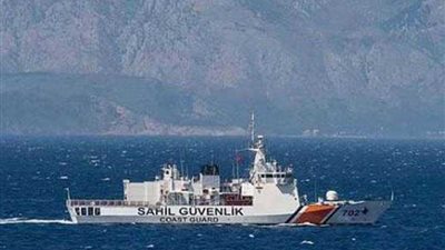 قضاة وموظفون يهربون من تركيا ويطلبون اللجوء لـ