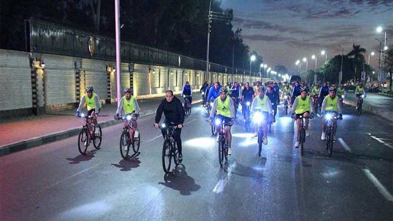 السيسي يزور طلبة