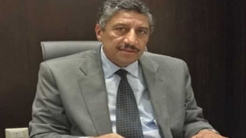 نقيب العلميين يلتقي