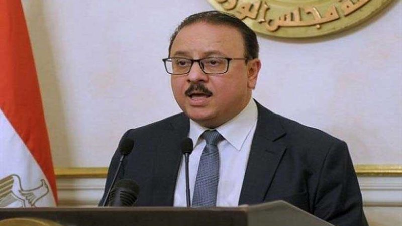 وزير الاتصالات يبحث