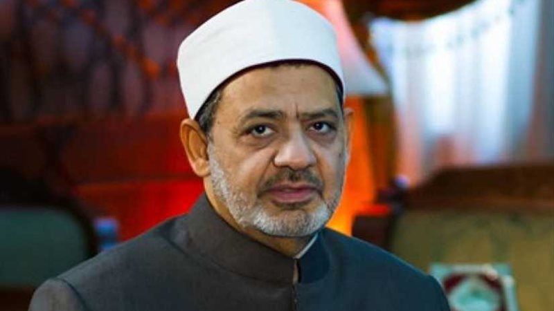 الإمام الأكبر: سفراء