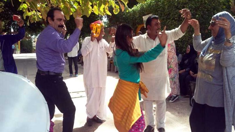 فرقتي التذوق والهند