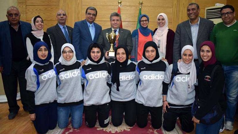 تكريم فريقي كرة السلة