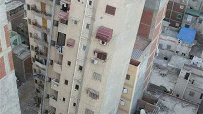 عقار بالإسكندرية.. الرخصة بـ 4 طوابق والواقع 17