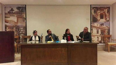 شعر وروايات في ندوة 