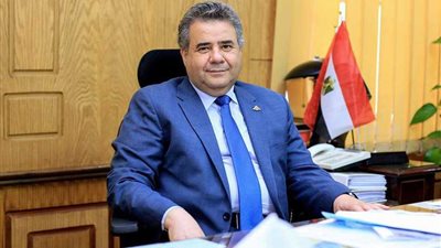 500 جنيه مكافأة للعاملين بجامعة بنها