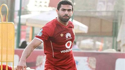 لاعبو الأهلي في سفارة سويسرا لإنهاء تأشيرة المونديال