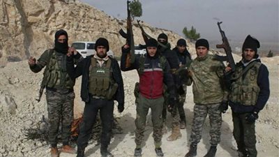 المرصد : مقتل مدني وإصابة آخرين في قصف تركي على عفرين السورية