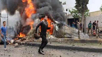 مقتل وإصابة 15 شخصا بدمشق بقذائف صاروخية