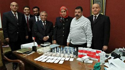 جمارك القاهرة تحبط تهريب أدوية