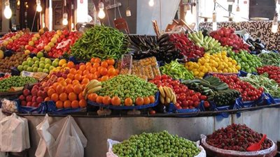 استقرار أسعار الخضر والفاكهة اليوم السبت 2018/2/24 (فيديو)