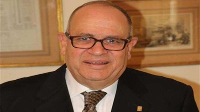 وفد اتحاد الكرة يحضر ورشة عمل 