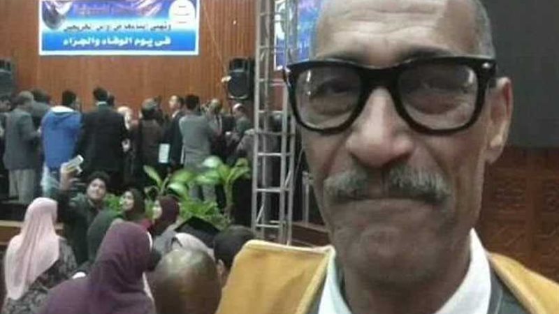 شبيه السادات لبوابة