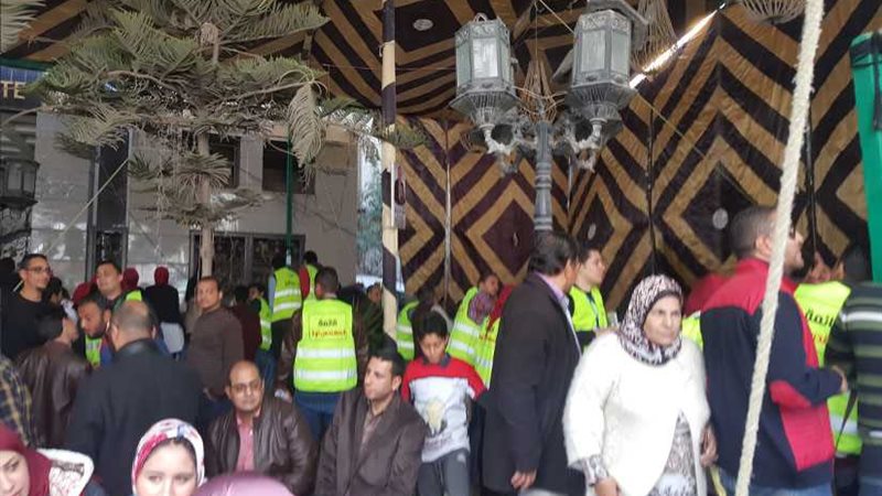 بالصور..إقبال كثيف