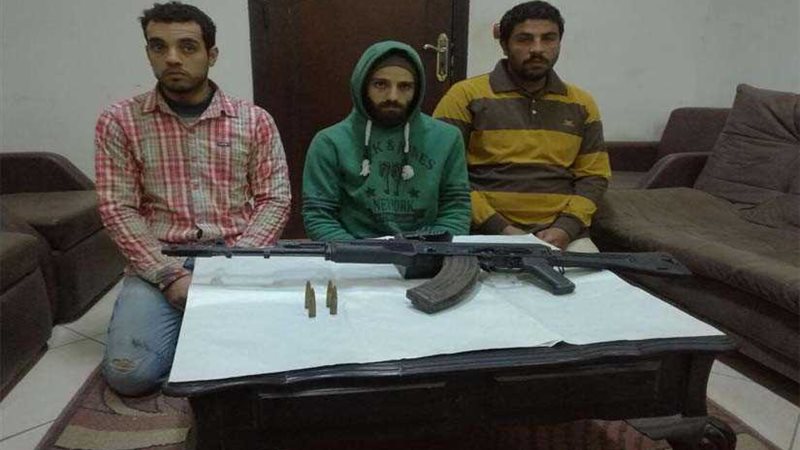 حبس 3 بلطجية متلبسين