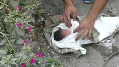 جهود أمنية لكشف لغز العثور على رضيع داخل حقيبة ببني سويف