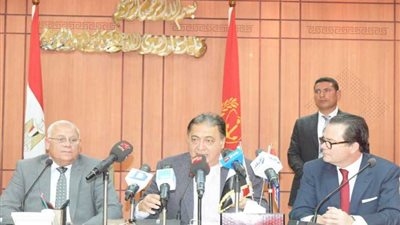 وزير الصحة: الرئيس السيسي يتابع مشروع التأمين الصحي الجديد