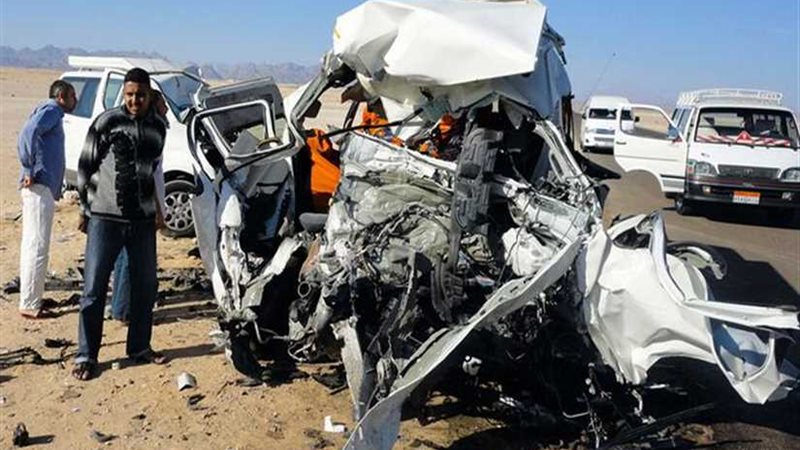 إصابة 10 أشخاص في