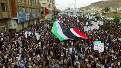 احتفالات بالقدس ابتهاجا بتراجع 