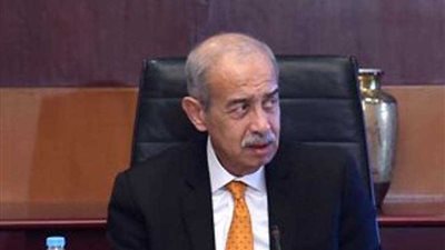 رئيس الوزراء يتابع حادث تصادم قطاري المناشي