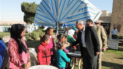 مديرية أمن المنيا تستضيف عددا من الأطفال الأيتام